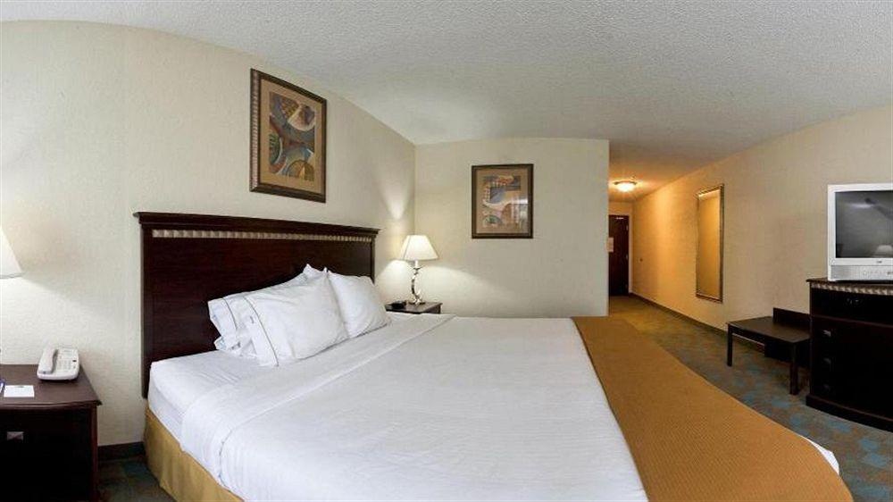 Holiday Inn Express Hotel & Suites Altoona-Des Moines, an Ihg Hotel