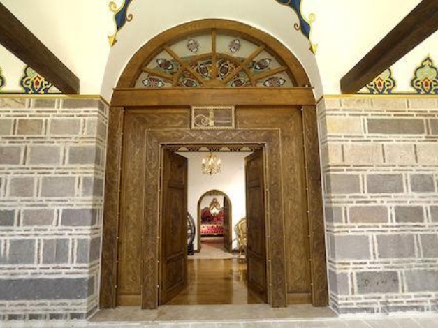 Cesme Kanuni Kervansaray Historical Hotel