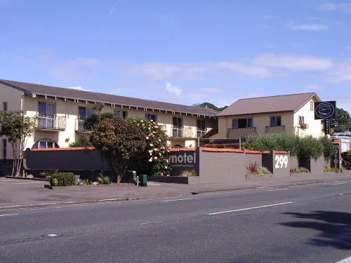 299 on Devon West Hotels in Kaitake