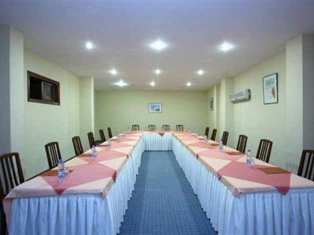 Azka Hotel