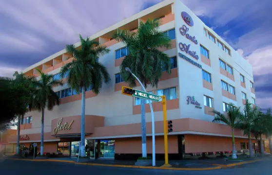 Balderrama酒店集合的聖塔安妮塔酒店