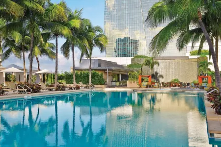 Four Seasons Hotel Miami