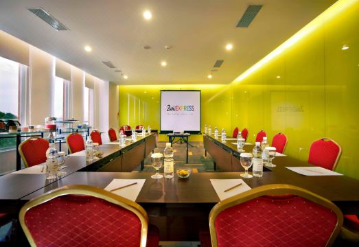 주리 익스프레스 릿포 시카랑 11층 피트니스 뷰