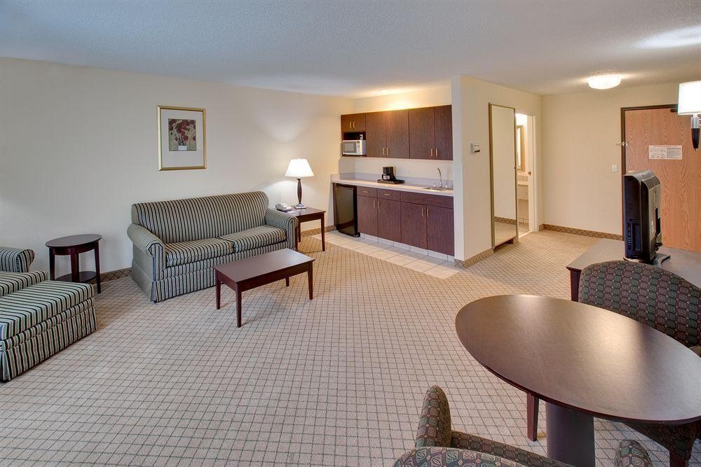 Best Western Plus Omaha Airport Inn