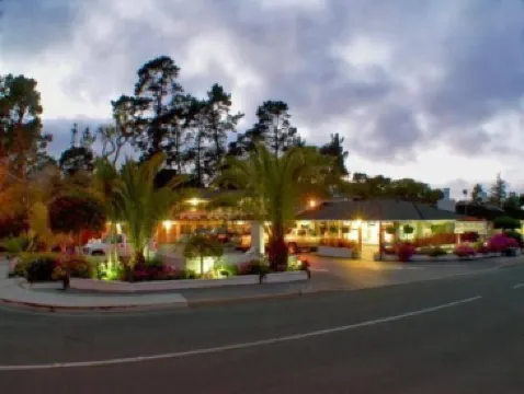 Monterey Pines Inn