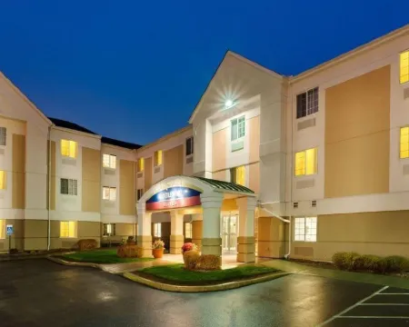Candlewood Suites WINDSOR LOCKS BRADLEY ARPT by IHG Hotels in Windsor Locks