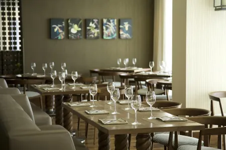 Hyatt Centric the Pike Long Beach Отели рядом с достопримечательностью «Нейплс»