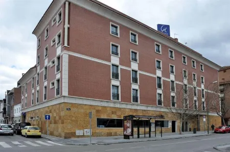 Clement Barajas Отели рядом с достопримечательностью «Puesta De Sol Paracuellos-Torres Madrid»