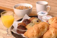 Days Inn by Wyndham Kingston - sarapan