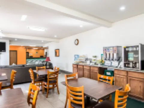 Quality Inn Kearney - Liberty Hotels in Clay County