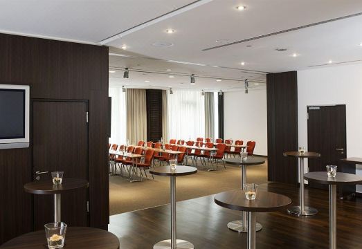 NH 컬렉션 베를린 미테 프리드히스트라쎄