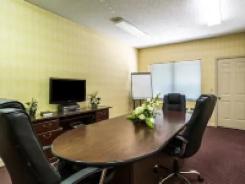 Quality Inn & Suites Corinth West Hoteles en Corinth