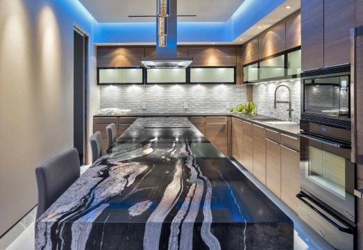 6. 월도프 아스토리..