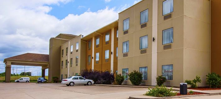 Comfort Suites Jackson-Cape Girardeau Hotels in Cape Girardeau County