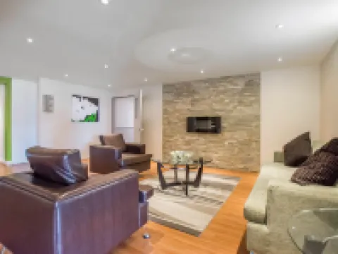 Spark by Hilton Montreal Brossard Hotels in Brossard