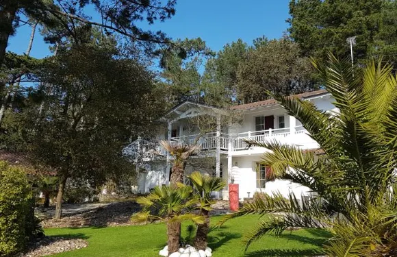 普拉套克斯酒店