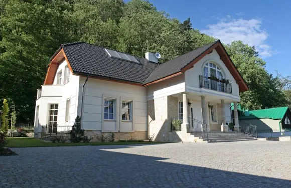 朱莉婭別墅酒店