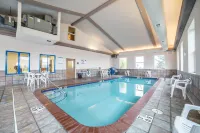 컴포트 인 & 스위트 리버턴