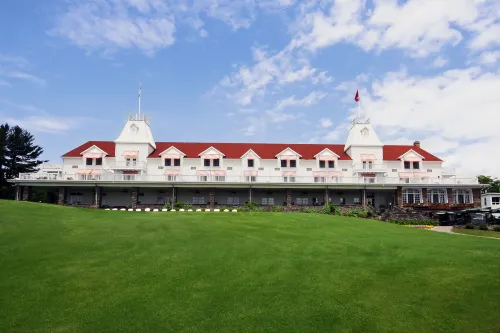 Windermere House Hotels in Muskoka Lakes