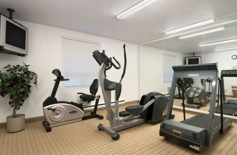 Emerald Hotel & Suites Calgary Airport photo 2