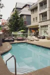 Summit Lodge Boutique Hotel by Paradox - Rooftop Pools