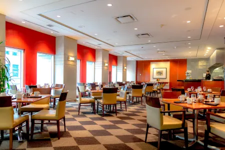 Delta Hotels Vancouver Downtown Suites Отели рядом с достопримечательностью «White Ocean Gallery»