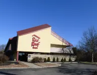 Red Roof Inn Cincinnati East - Beechmont Hotels near Dollar Tree