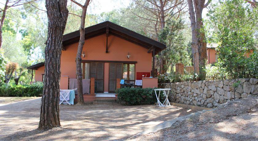 Camping Lacona Pineta-Capoliveri Updated 2022 Room Price-Reviews & Deals |  Trip.com