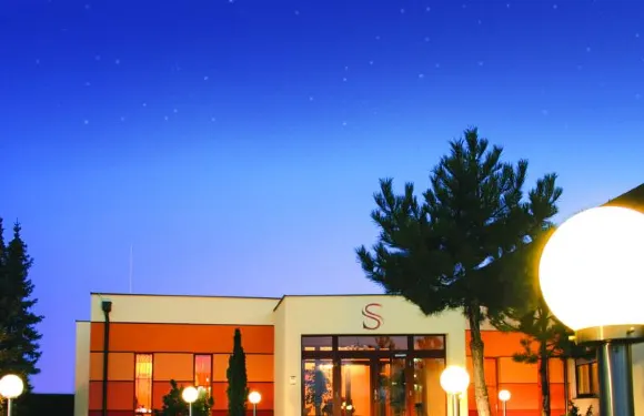 加尼施泰因費爾德酒店