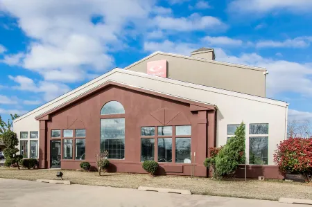 Quality Inn Moore - Oklahoma City