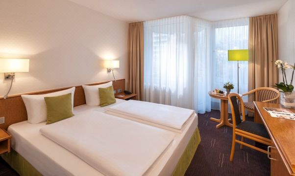 1. 베스트 웨스턴 ..