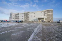 Kindersley All Suites Hotel Hotels in 