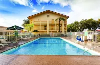 La Quinta Inn by Wyndham Miami Airport North