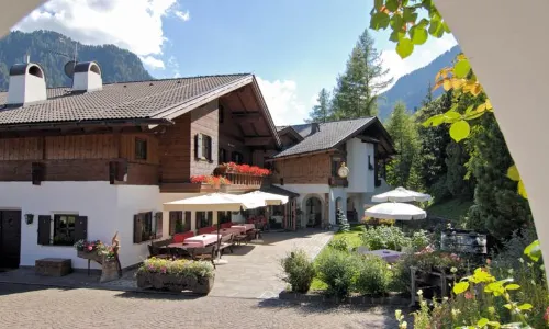 Charmehotel Uhrerhof - Deur