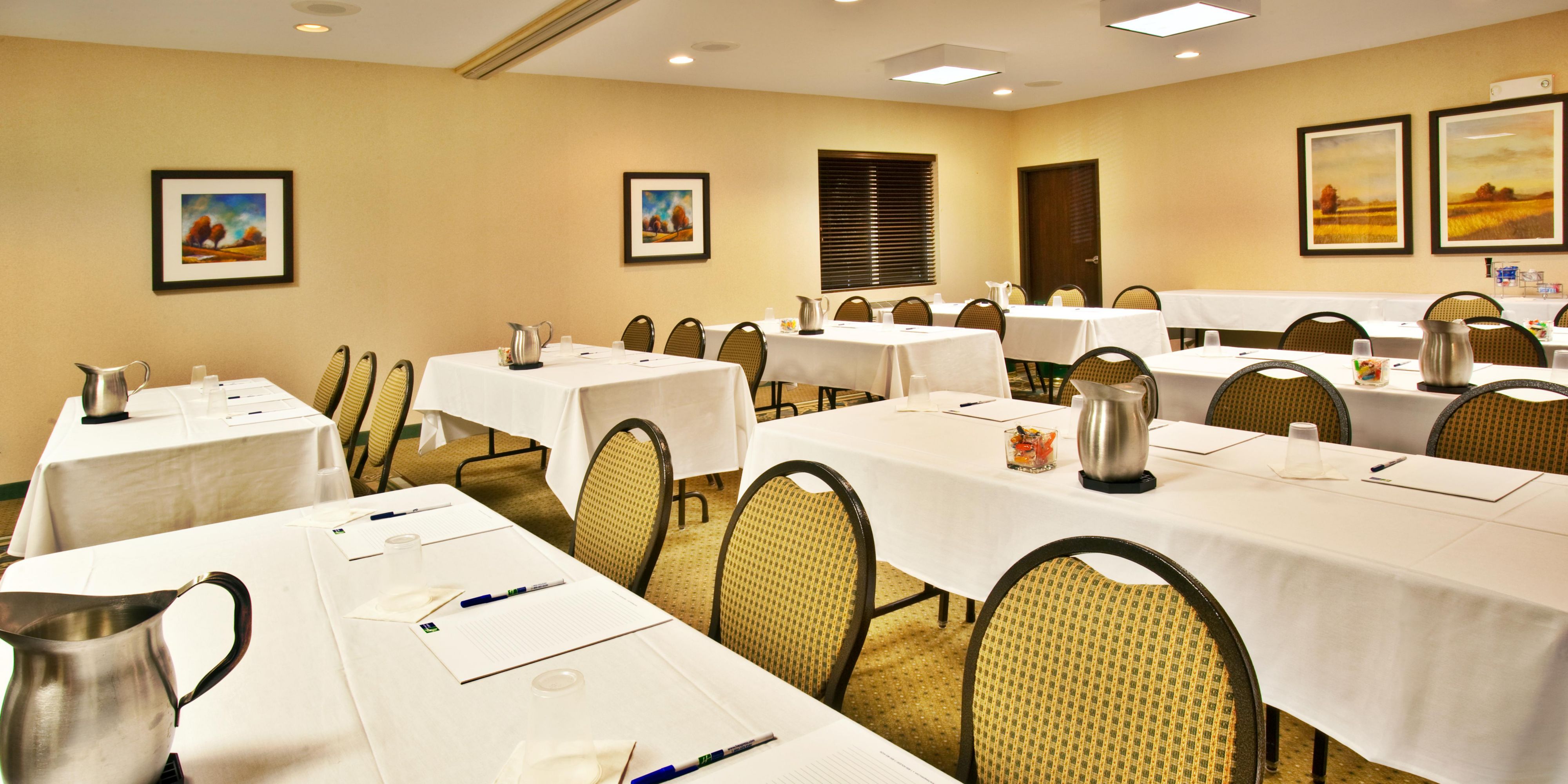 Holiday Inn Express Hotel & Suites Altoona-Des Moines, an Ihg Hotel