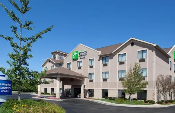 Holiday Inn Express & Suites BELLEVILLE（機場區）