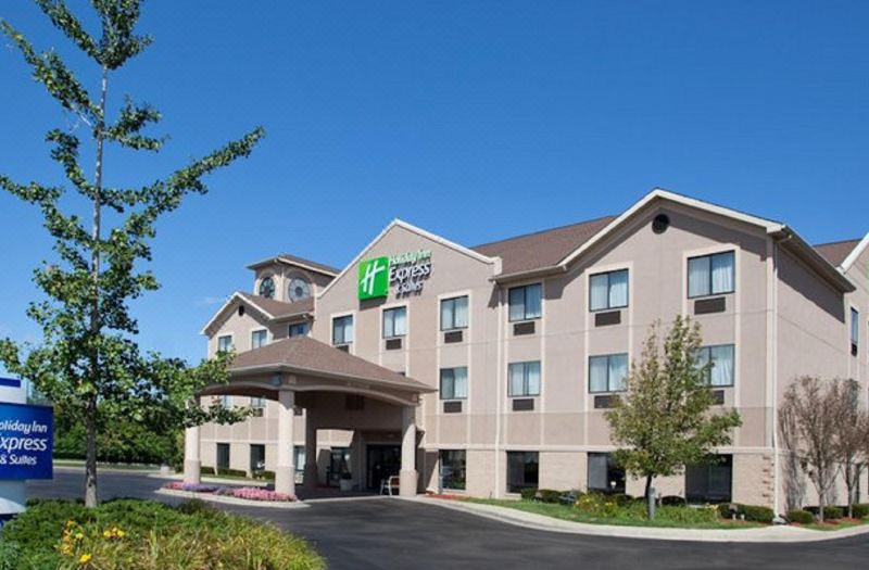 Holiday Inn Express & Suites Belleville (Airport Area) by IHG