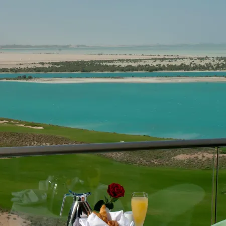 Crowne Plaza ABU DHABI - YAS ISLAND by IHG