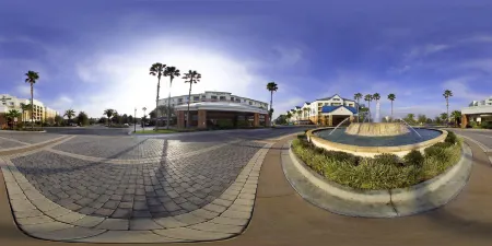 Fairfield Inn & Suites by Marriott Orlando Lake Buena Vista in The Marriott Village Отели рядом с достопримечательностью «Бейзилика оф Нешнел Шрайн оф Мэри, Квин оф Юниверс»