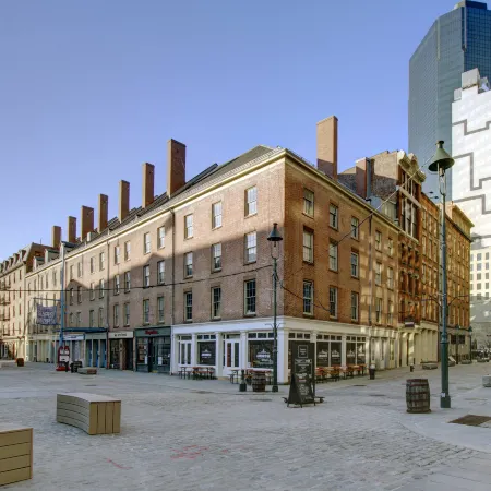 Fairfield Inn New York Manhattan/Financial District Отели рядом с достопримечательностью «Университет ЛИУ Бруклин»