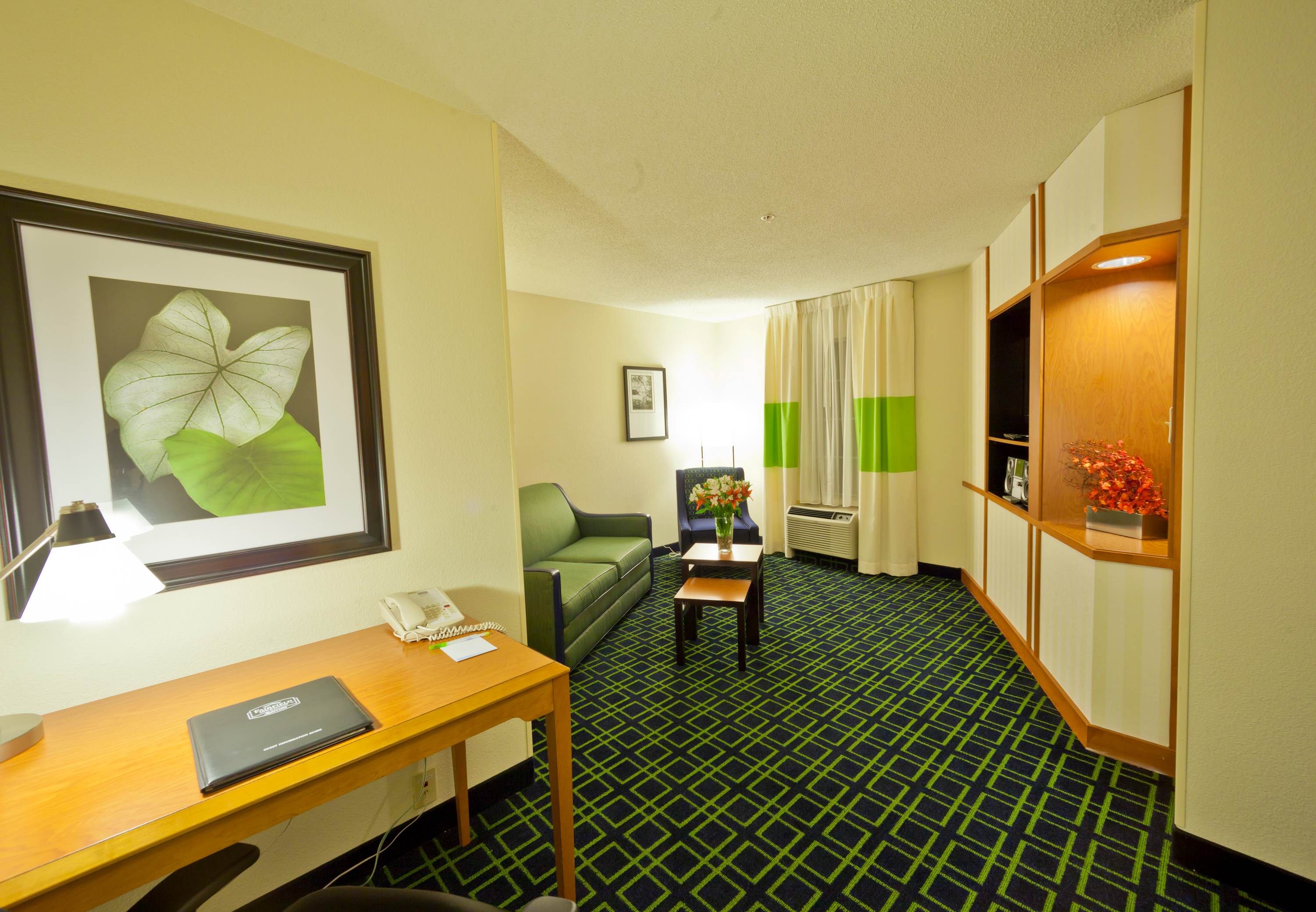 Fairfield Inn and Suites by Marriott Youngstown Austintown