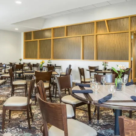 Crowne Plaza CRYSTAL CITY-WASHINGTON, D.C. by IHG Отели рядом с достопримечательностью «Военный мемориал морской пехоты»