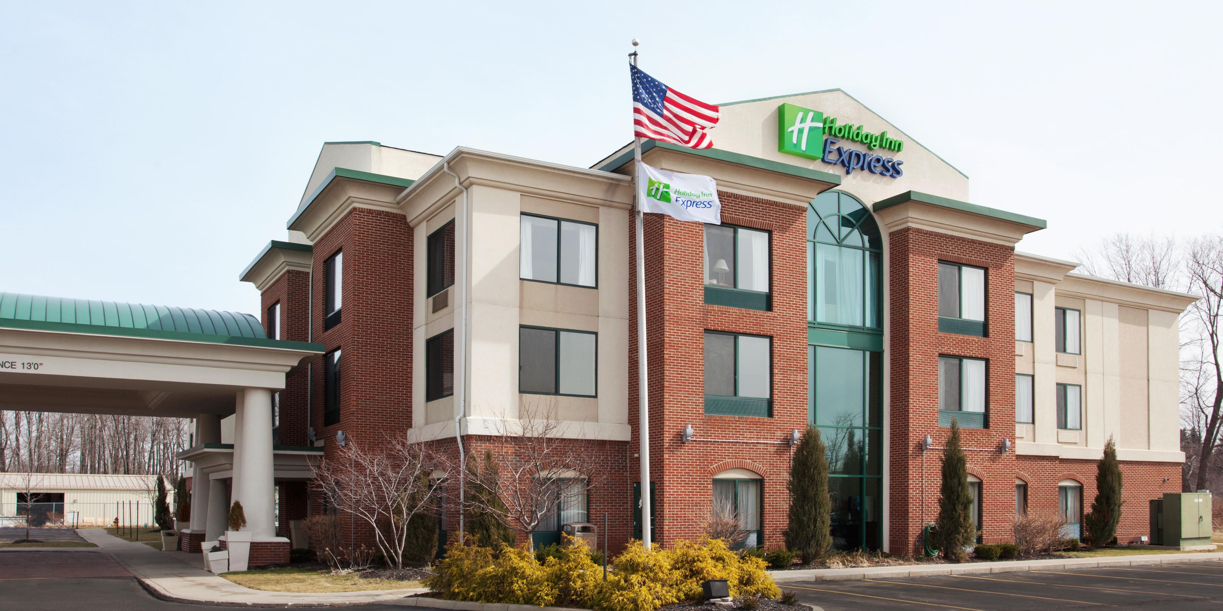 Holiday Inn Express & Suites North Lima, an Ihg Hotel