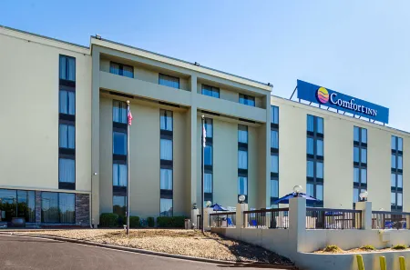 Comfort Inn & Suites Durham Near Duke University Отели в г. Дарем
