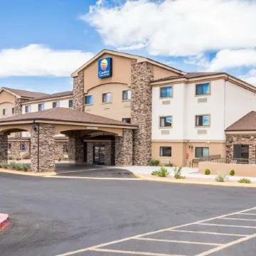 Comfort Inn & Suites Page at Lake Powell
