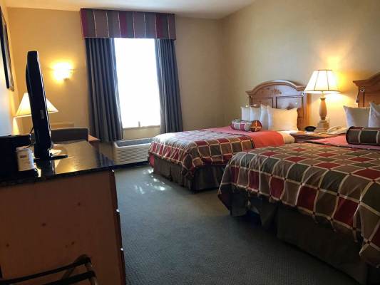 Best Western Plus Revere Inn & Suites