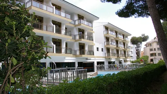Guya Wave Hotel