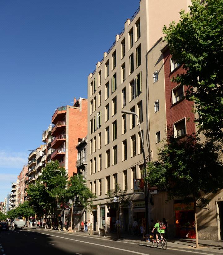 Pierre & Vacances Barcelona Sants-Barcelona Updated 2022 Room Price-Reviews  & Deals | Trip.com