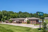 Quality Inn & Suites Decorah Hôtels à : Decorah