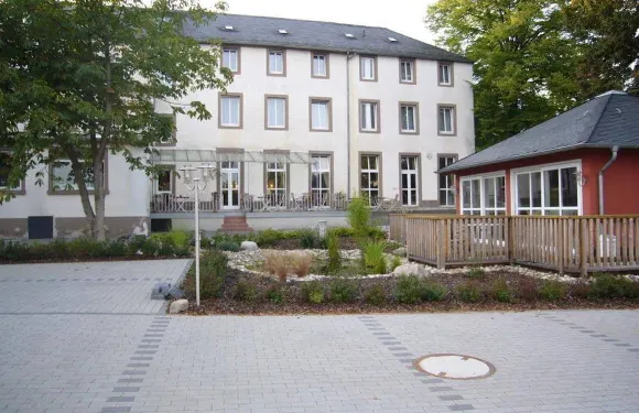 塞雷斯廣場酒店